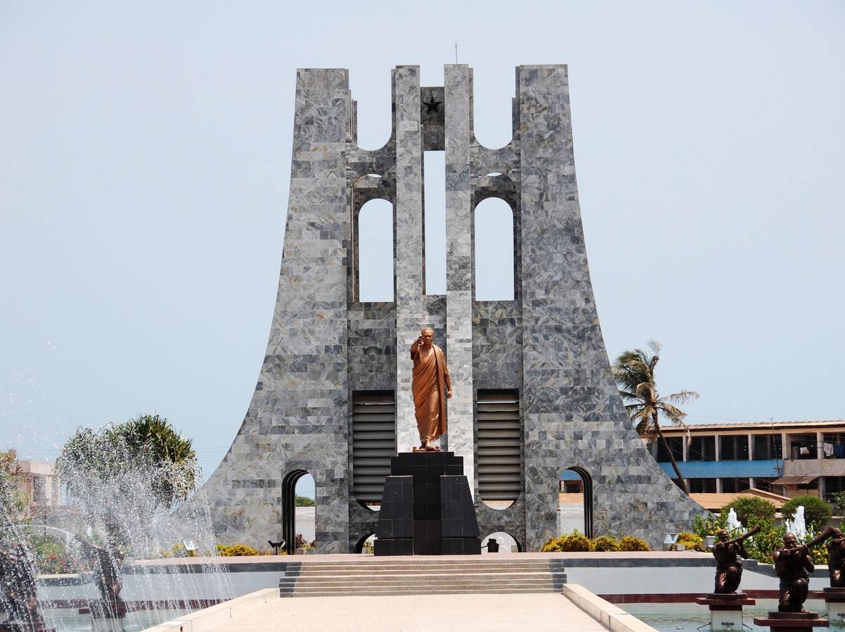 Tour of Accra Kwame Nkrumah memorial in Accra