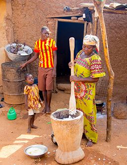 Pounding fufu